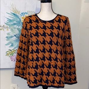 Ann Taylor houndstooth sweater burnt orange & navy